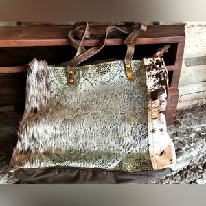 Myra Bag